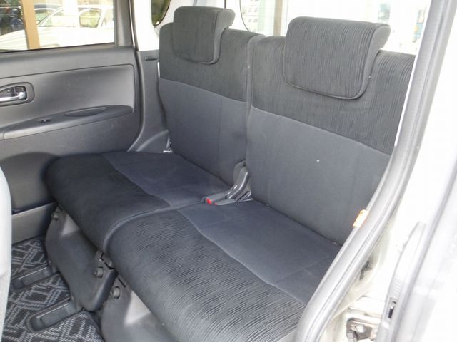 DAIHATSU TANTO 2012 Image 31