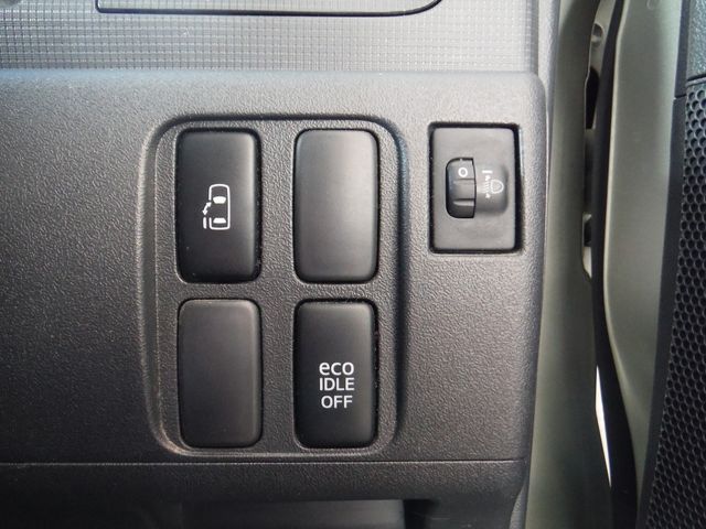 DAIHATSU TANTO 2012 Image 31