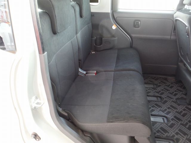 DAIHATSU TANTO 2012 Image 31