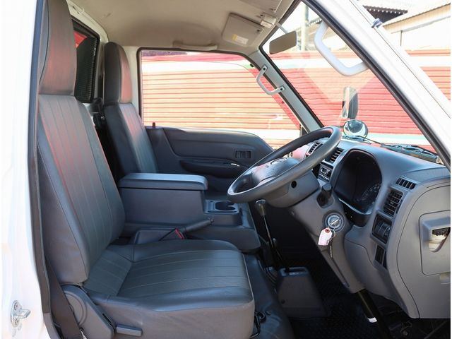 MAZDA BONGO TRUCK 4WD 2014 Image 31
