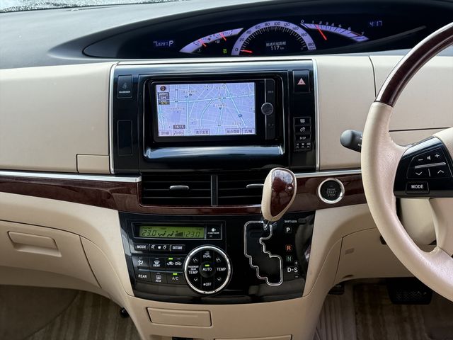 TOYOTA ESTIMA  4WD 2014 Image 31