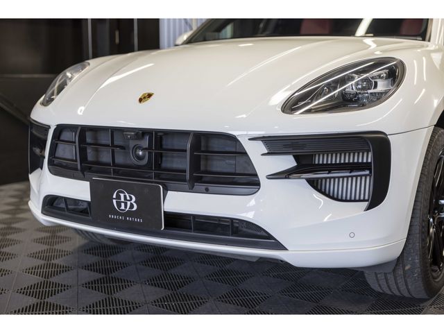 PORSCHE MACAN 2019 Image 31