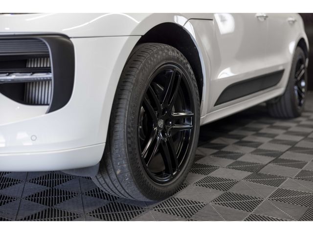 PORSCHE MACAN 2019 Image 31