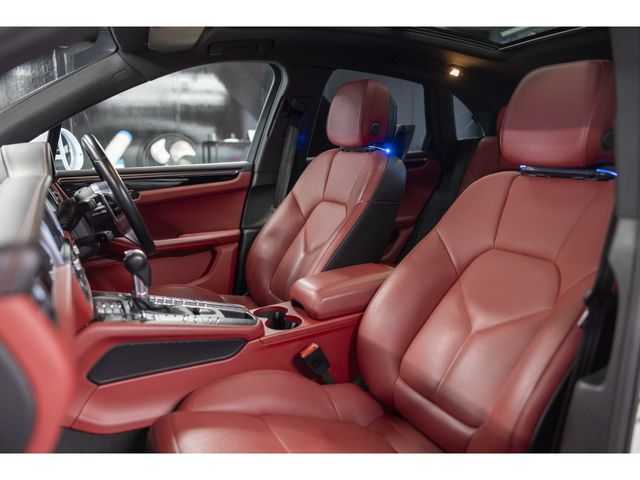 PORSCHE MACAN 2019 Image 31