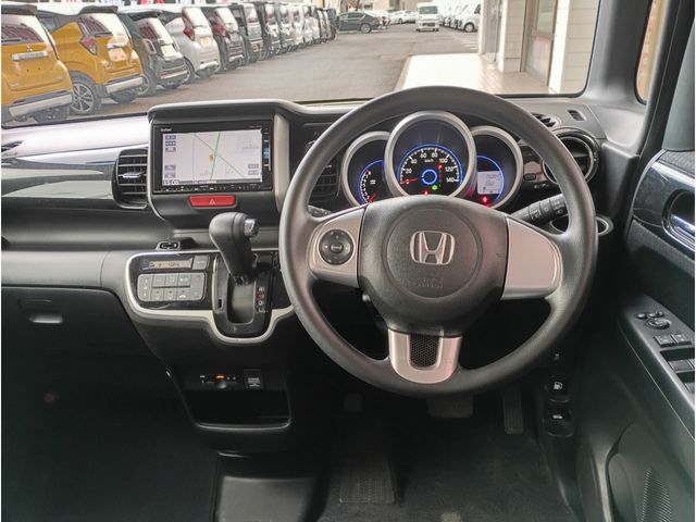 HONDA N BOX CUSTOM 2017 Image 31