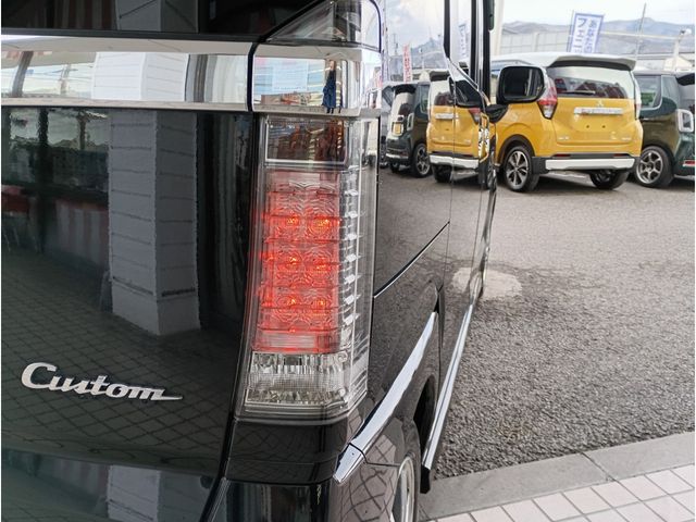 HONDA N BOX CUSTOM 2017 Image 31