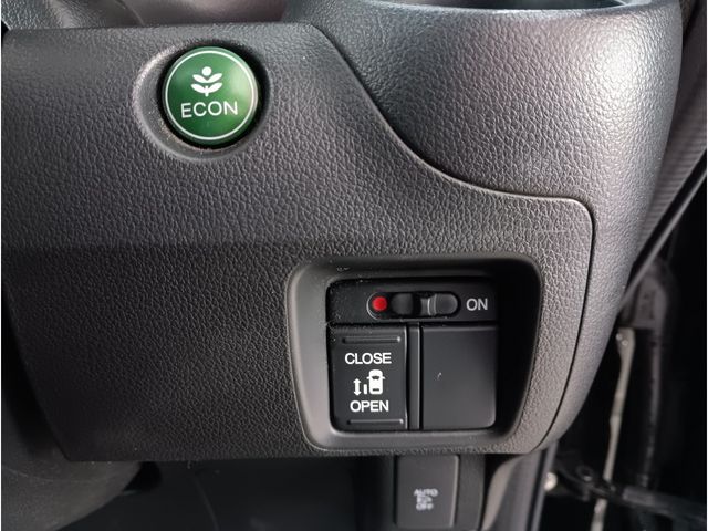 HONDA N BOX CUSTOM 2017 Image 31