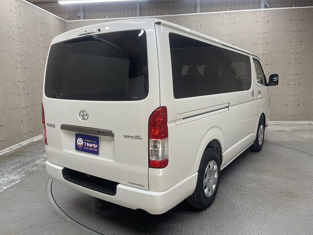 TOYOTA HIACE VAN 2WD 2026 Image 31