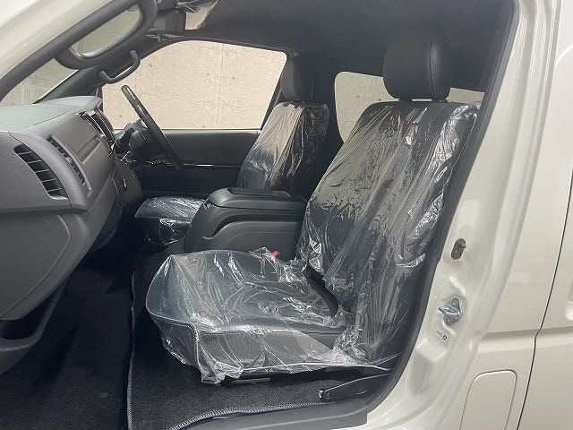 TOYOTA HIACE VAN 2WD 2026 Image 31