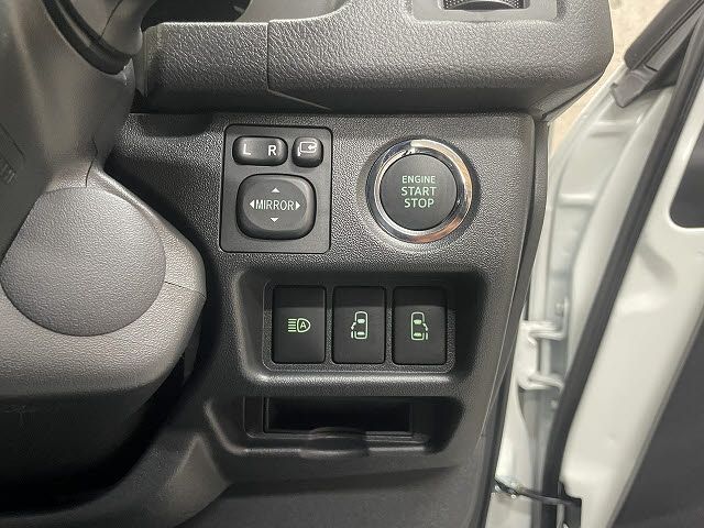 TOYOTA HIACE VAN 2WD 2026 Image 31