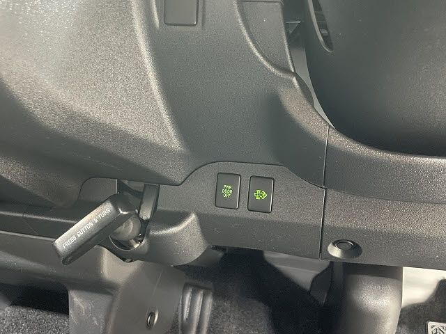 TOYOTA HIACE VAN 2WD 2026 Image 31