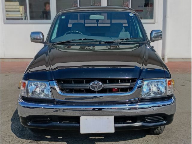 TOYOTA HILUX 2WD 2002 Image 31