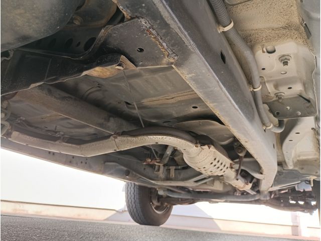 TOYOTA HILUX 2WD 2002 Image 31