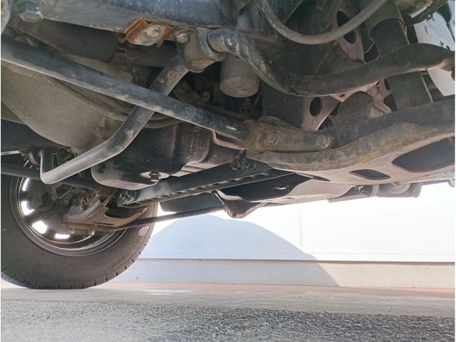 TOYOTA HILUX 2WD 2002 Image 31