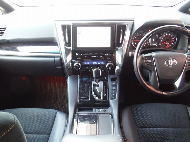 TOYOTA ALPHARD 4WD 2021 Image 31