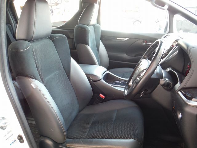 TOYOTA ALPHARD 4WD 2021 Image 31