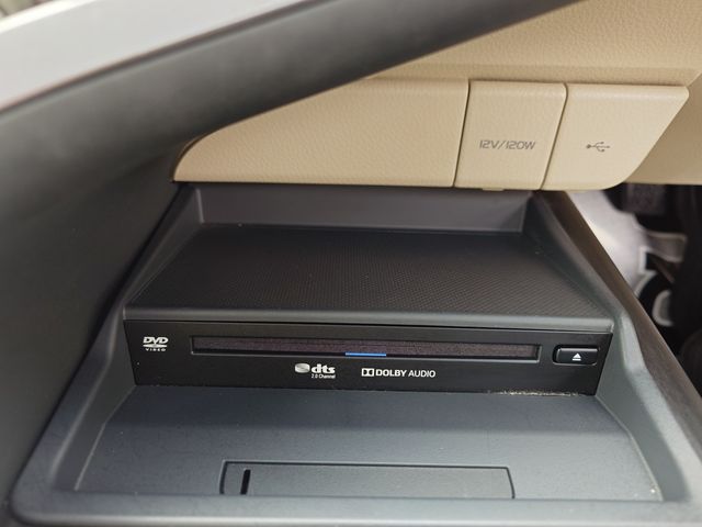 TOYOTA CAMRY HYBRID 2021 Image 31