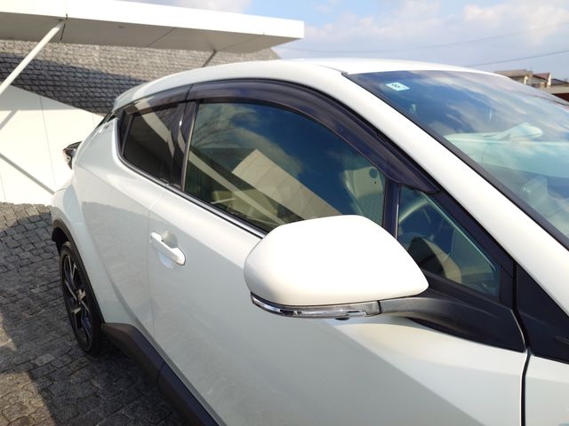 TOYOTA C-HR 2020 Image 31