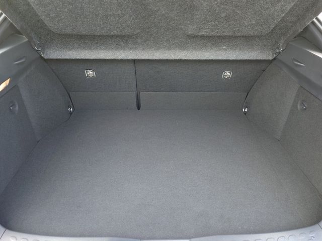 TOYOTA C-HR 2020 Image 31