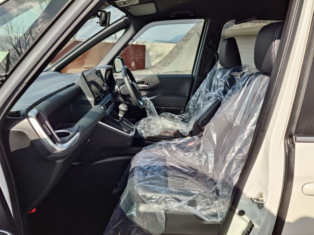 TOYOTA NOAH HYBRID 2024 Image 31