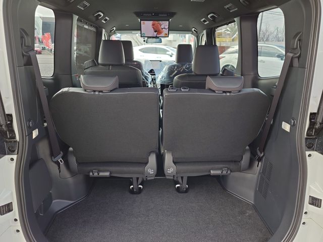 TOYOTA NOAH HYBRID 2024 Image 31