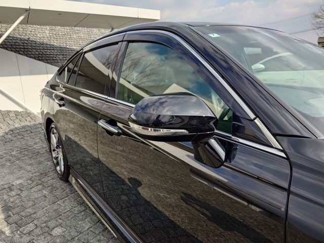 TOYOTA CROWN SEDAN HYBRID 2020 Image 31