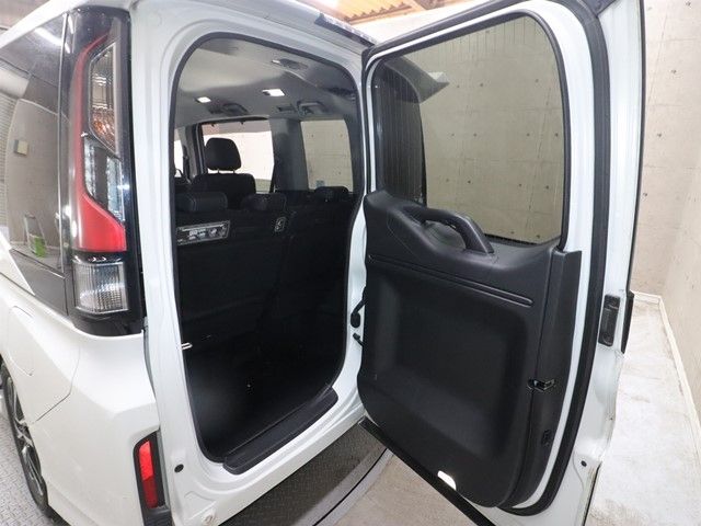 HONDA STEPWAGON SPADA 2021 Image 31