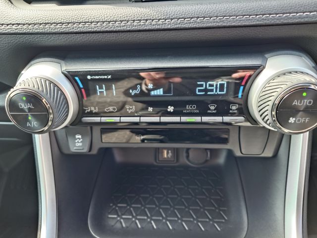 TOYOTA RAV4 HYBRID 2WD 2023 Image 31