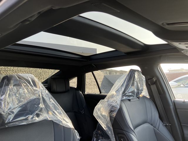 TOYOTA CROWN SEDAN HYBRID 2025 Image 31