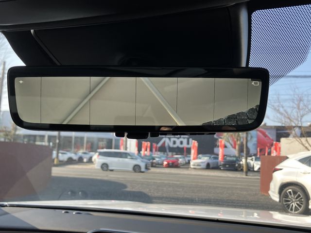 TOYOTA CROWN SEDAN HYBRID 2025 Image 31