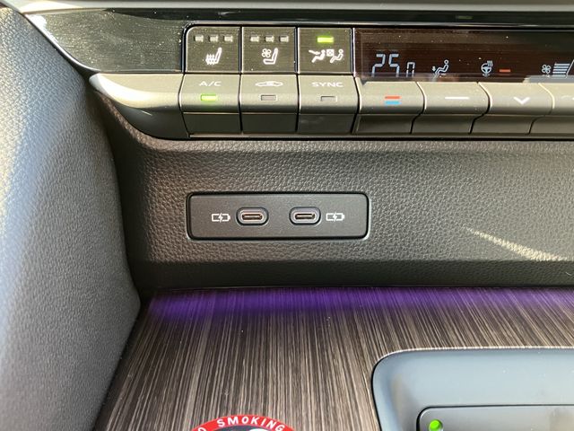 TOYOTA CROWN SEDAN HYBRID 2025 Image 31