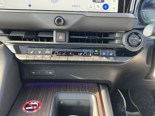 TOYOTA CROWN SEDAN HYBRID 2025 Image 31