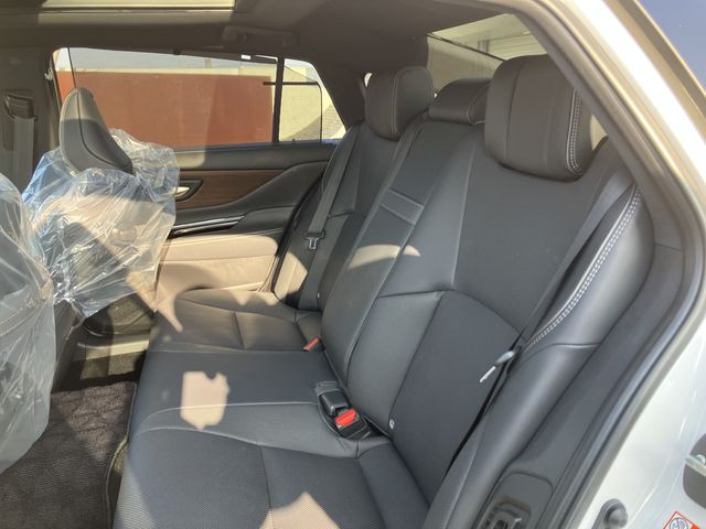 TOYOTA CROWN SEDAN HYBRID 2025 Image 31