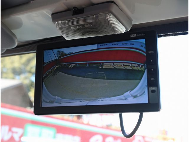 ISUZU ELF 2018 Image 31