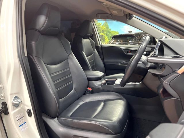 TOYOTA RAV4 HYBRID 4WD 2020 Image 31