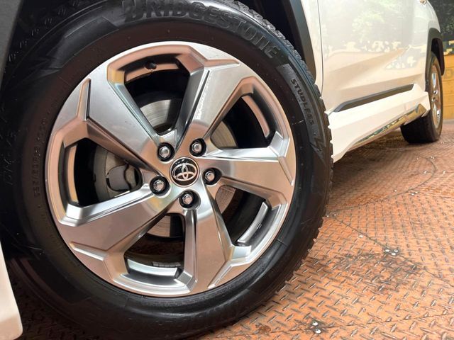 TOYOTA RAV4 HYBRID 4WD 2020 Image 31