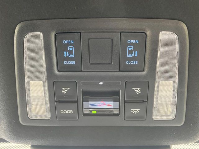 TOYOTA VOXY 4WD 2025 Image 31