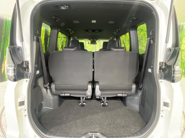 TOYOTA VOXY 4WD 2025 Image 31