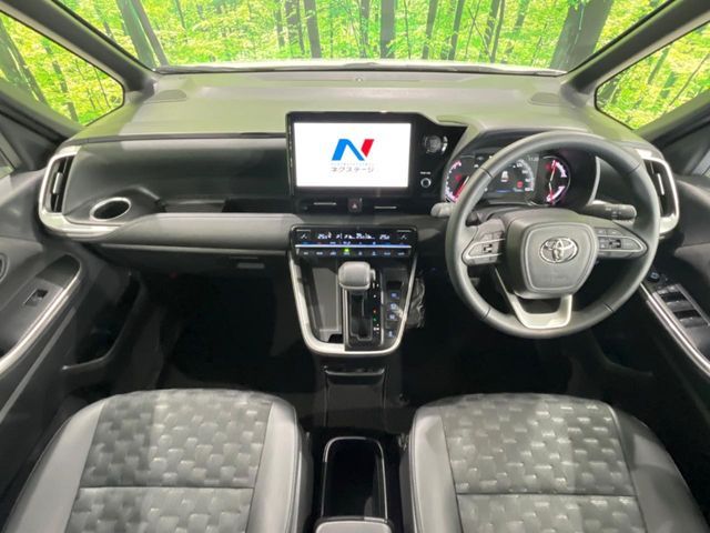 TOYOTA VOXY 4WD 2025 Image 31