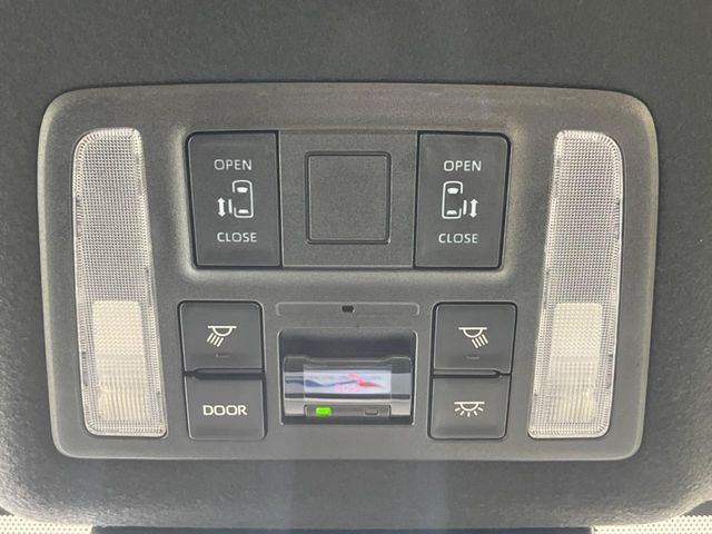 TOYOTA VOXY 4WD 2025 Image 31