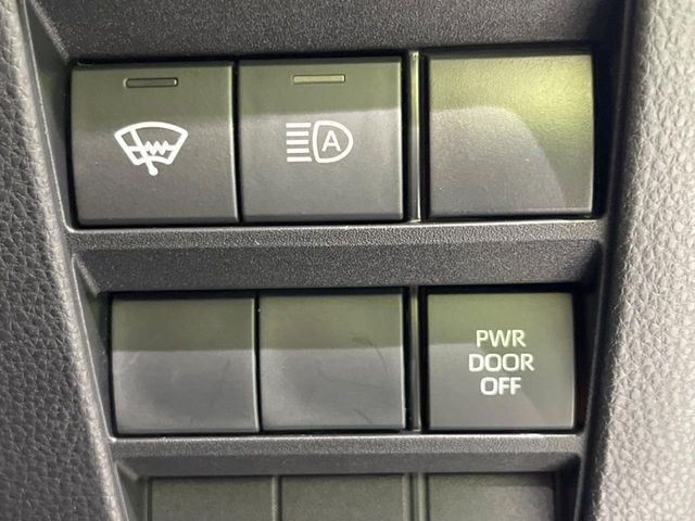 TOYOTA VOXY 4WD 2025 Image 31