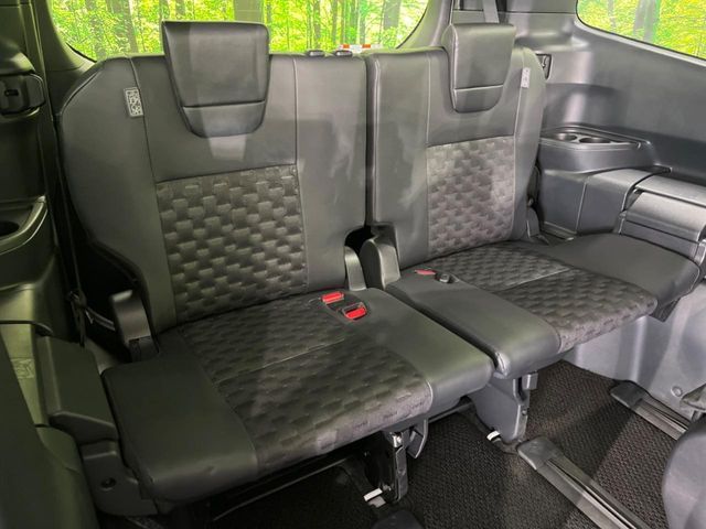 TOYOTA VOXY 4WD 2025 Image 31