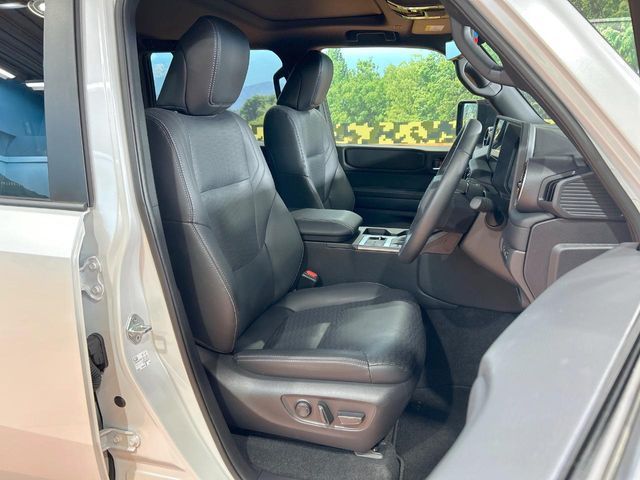 TOYOTA LANDCRUISER 250 2024 Image 31