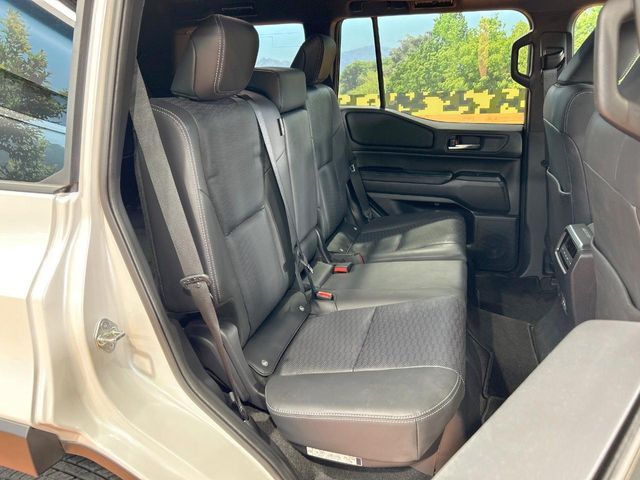 TOYOTA LANDCRUISER 250 2024 Image 31