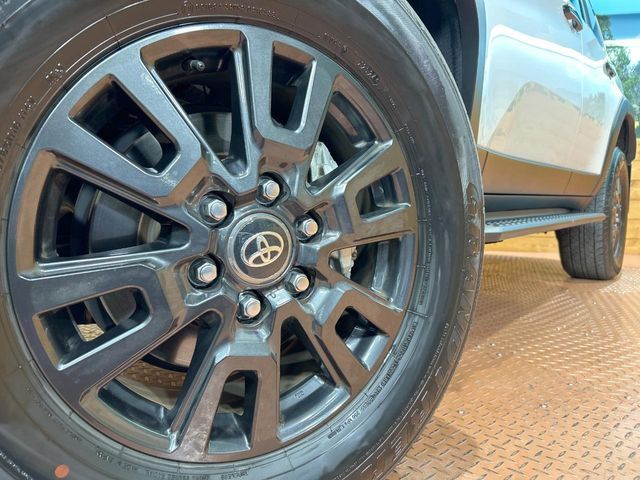 TOYOTA LANDCRUISER 250 2024 Image 31