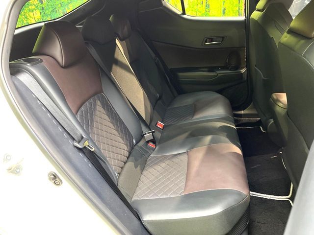 TOYOTA C-HR 2017 Image 31