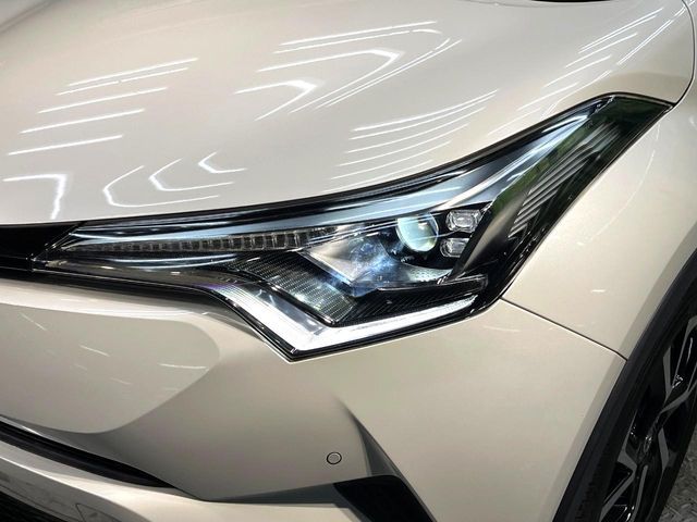 TOYOTA C-HR 2017 Image 31