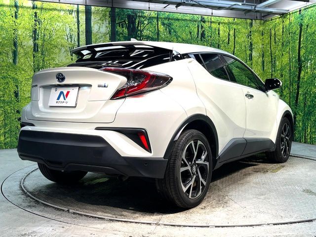 TOYOTA C-HR 2017 Image 31
