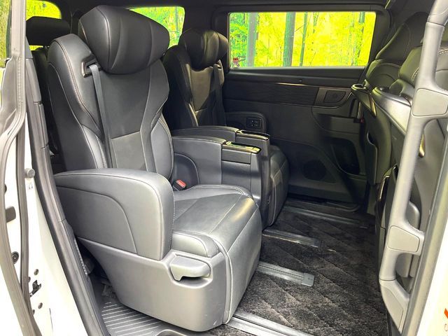 TOYOTA ALPHARD HYBRID 2024 Image 31