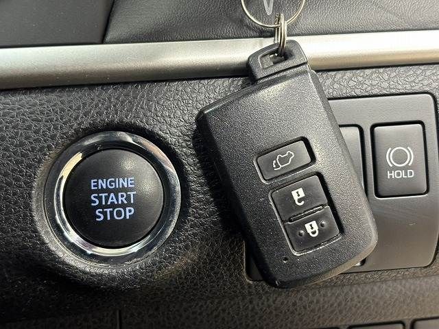 TOYOTA HARRIER 2WD 2019 Image 31